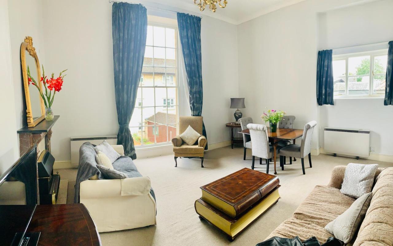 Alexander House Apartment Corsham Luaran gambar