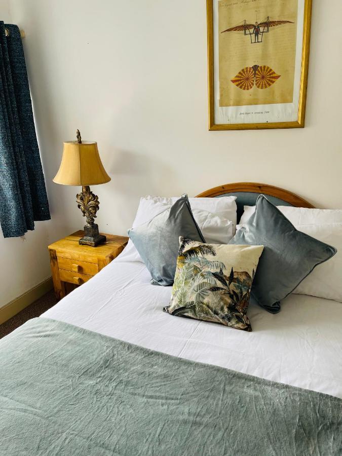Alexander House Apartment Corsham Luaran gambar